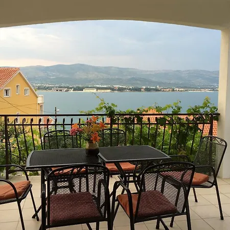 Apartments Ljiljana Trogir Room photo