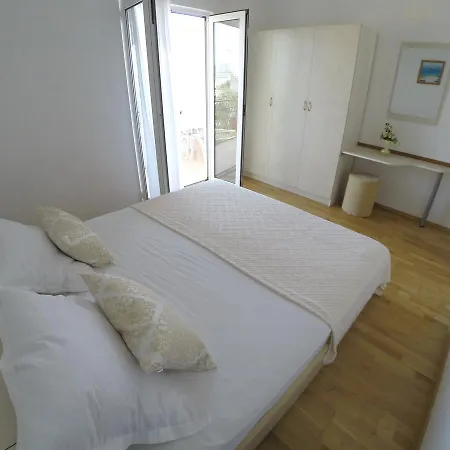 Apartments Ljiljana Trogir Exterior photo