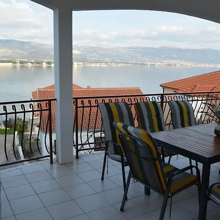 Apartments Ljiljana Trogir Exterior photo