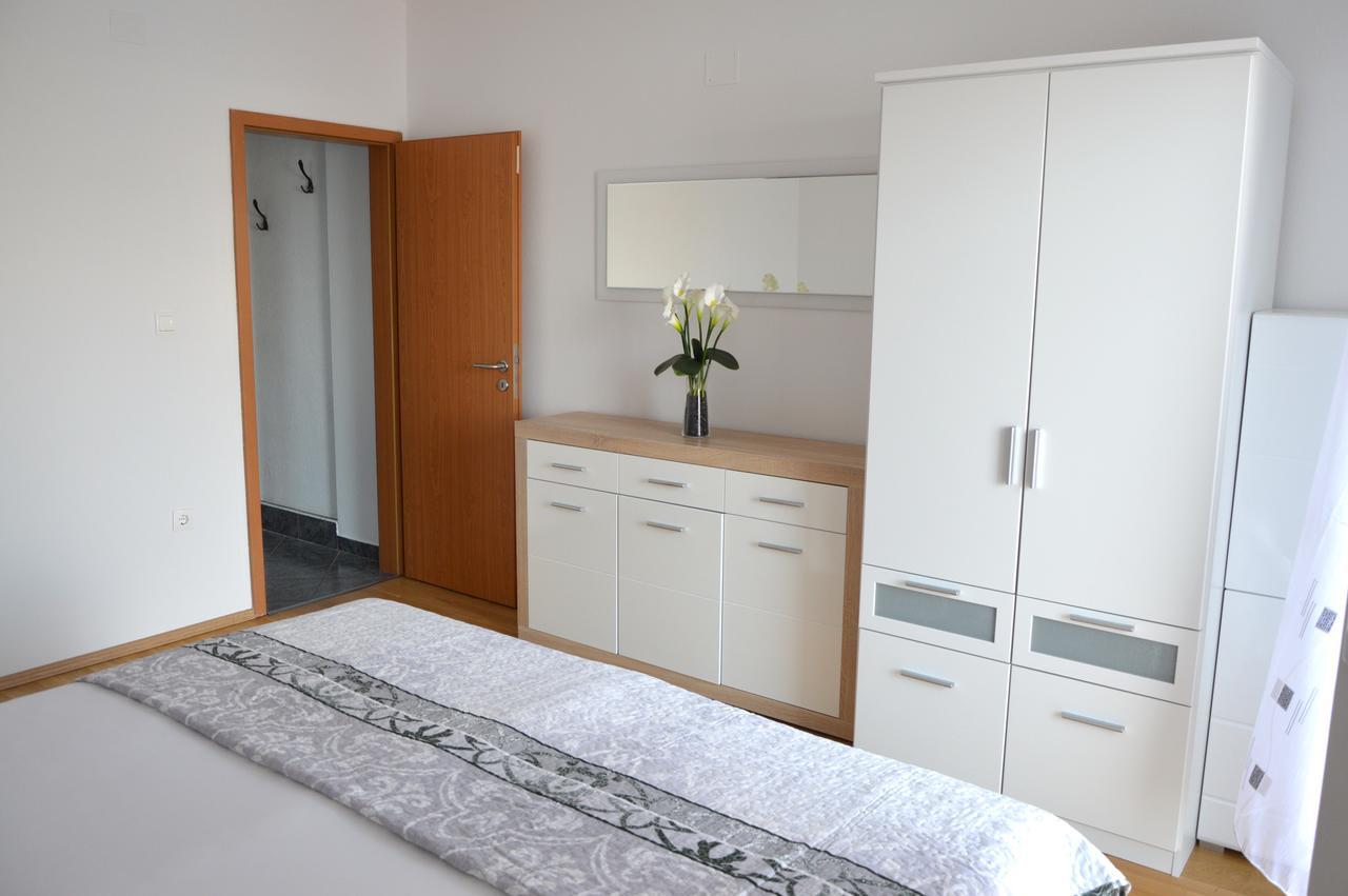 Ljiljana Apartment